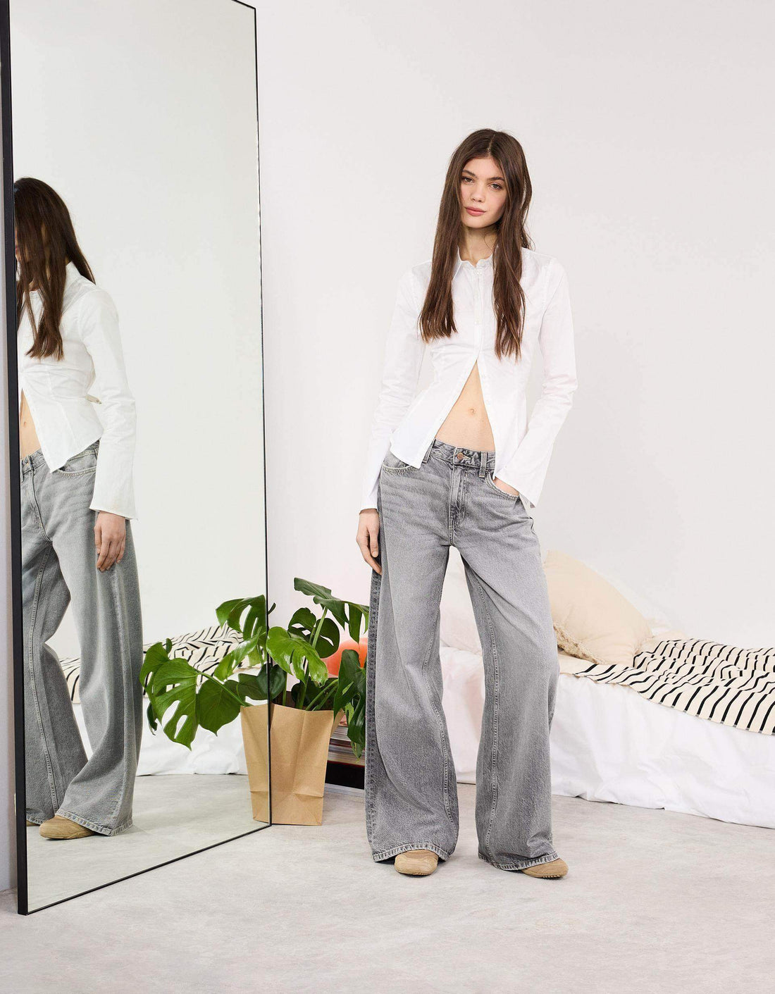Zara Light Grey Wide-Leg Jeans. (Minor Fault) - lessthan1thousand