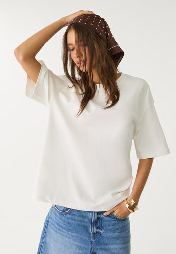 LT1K Loose White Essential T-Shirt