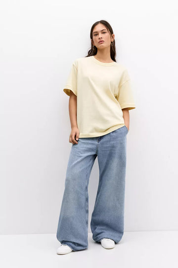 LT1K Loose Sand Essential T-Shirt.