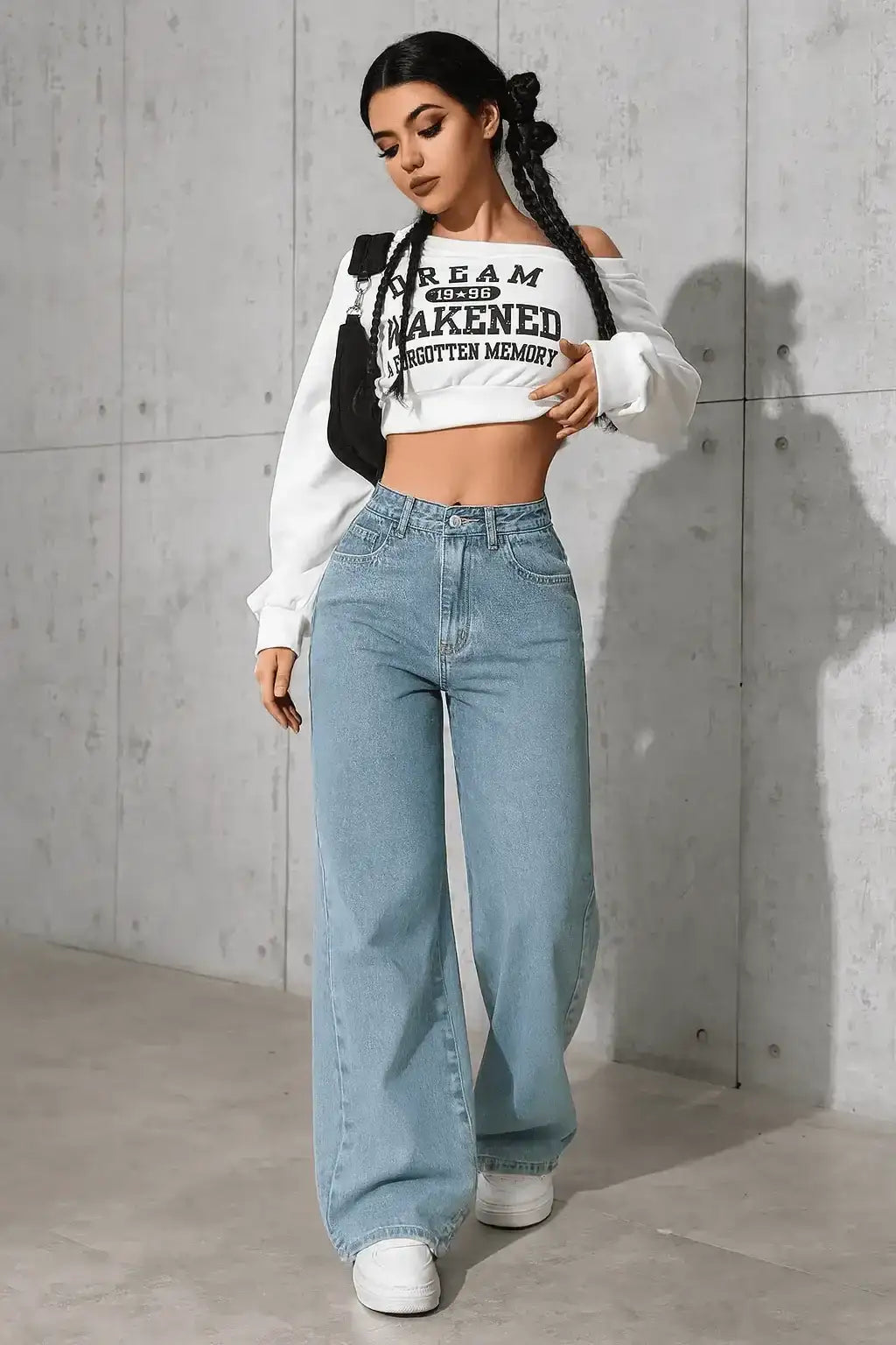 Bershka Light-Blue High-Waisted Loose Jeans. - lessthan1thousand