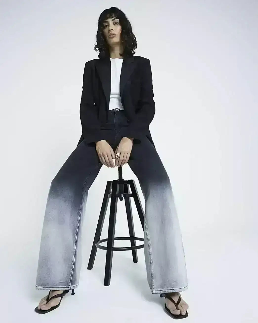 LT1K Black Two-Tone Wide-Leg Jeans (Stitched Hem). (Minor Fault) - lessthan1thousand