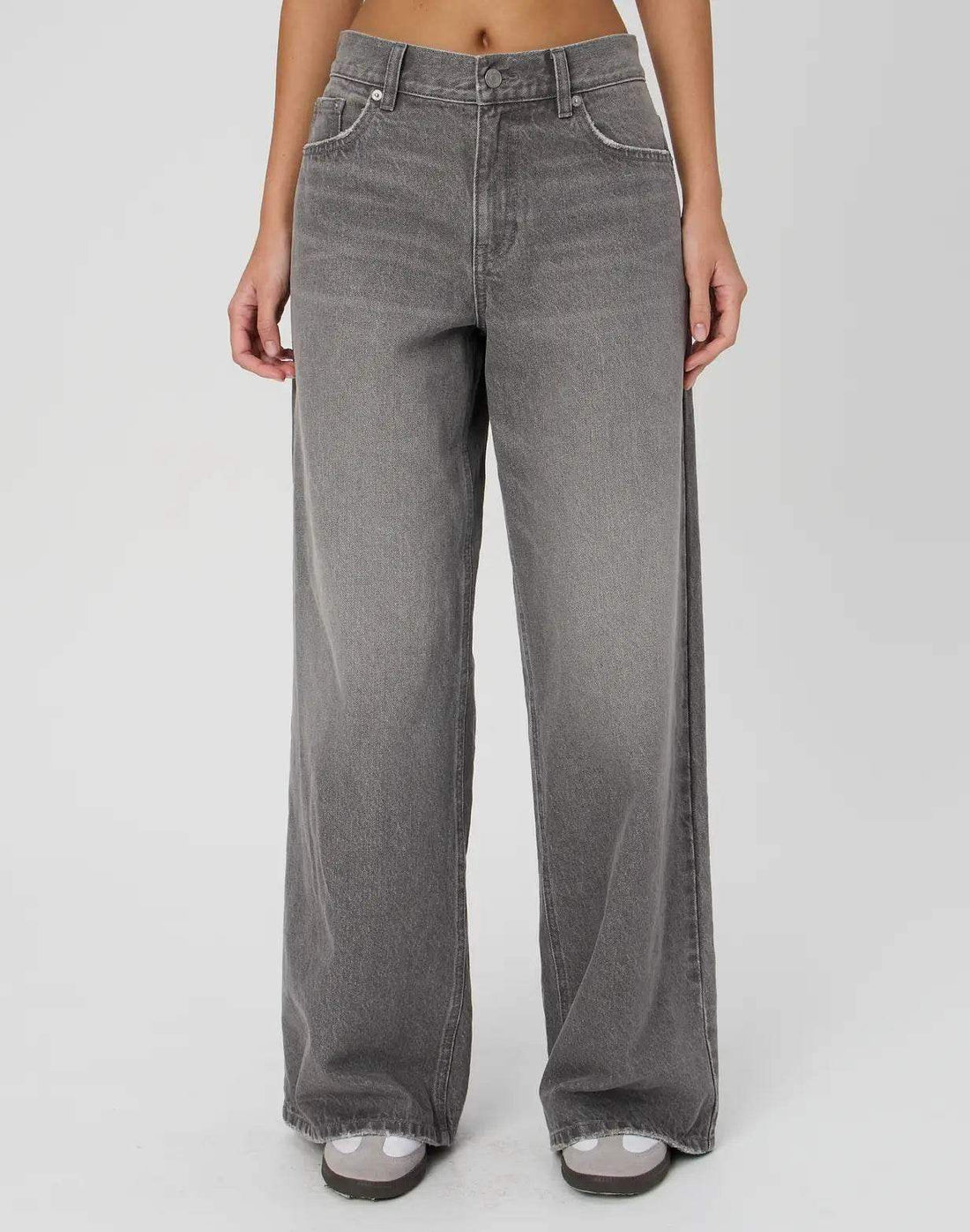 Zara Dark Grey Wide-Leg Jeans (Dark In color).Minor Fault - lessthan1thousand
