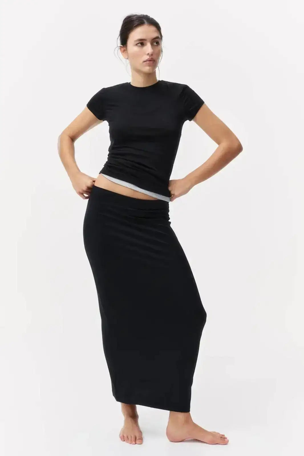 LT1K Slim Pure Black Essential T-Shirt. - lessthan1thousand