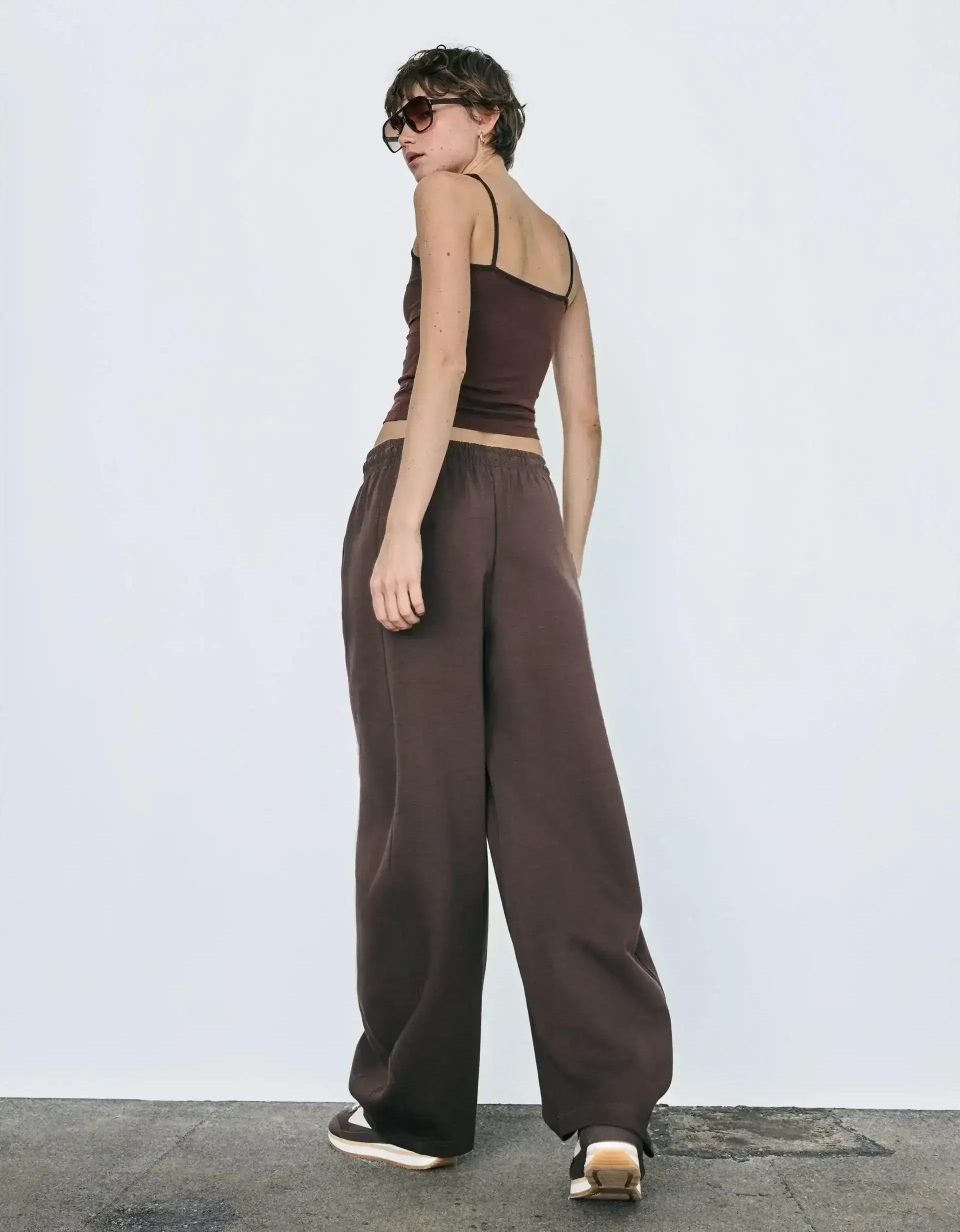 LT1K Pure Brown Barrel Loose Trouser (Made For Summer) - lessthan1thousand