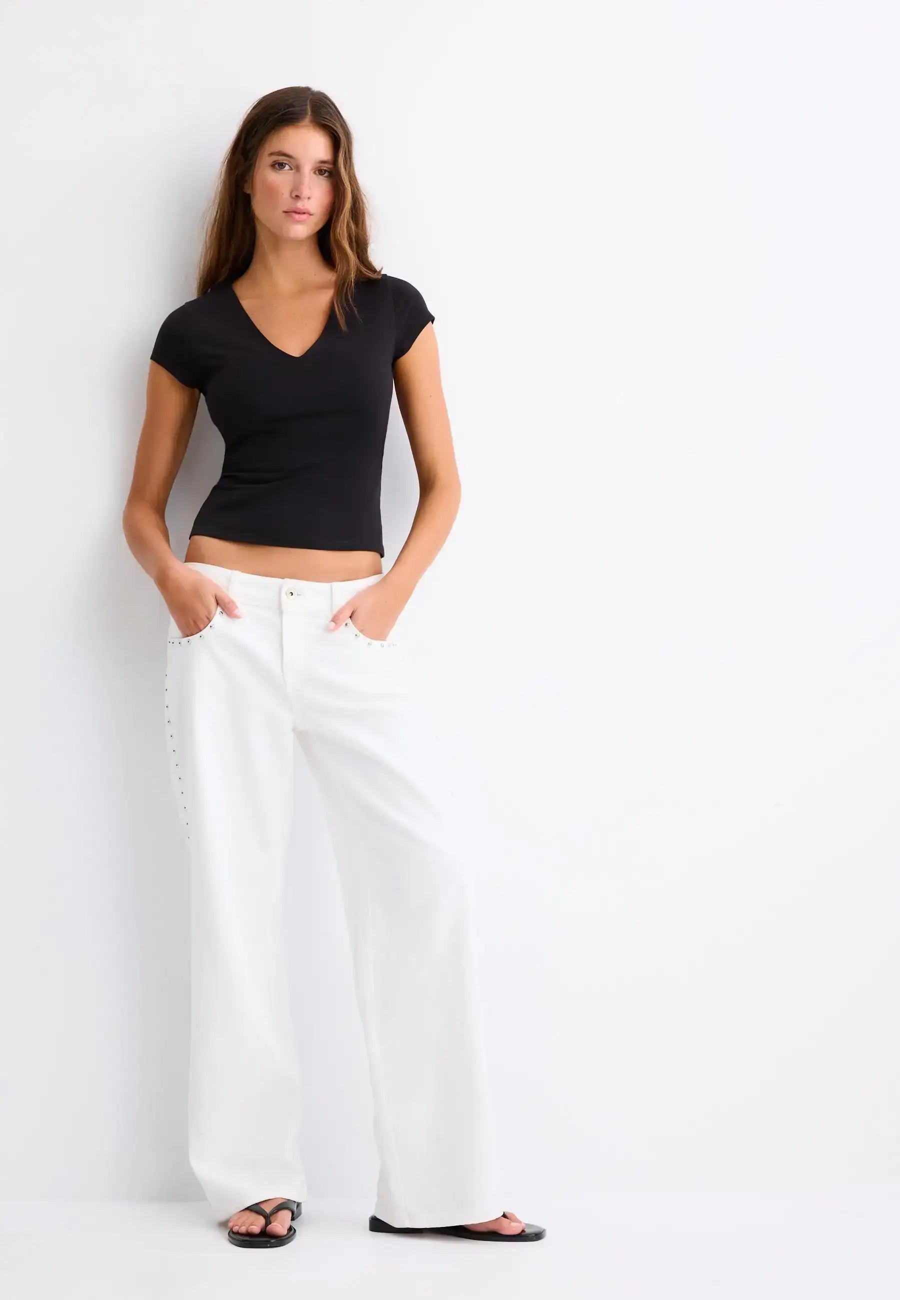 LT1K V-Neck Slim T-Shirt