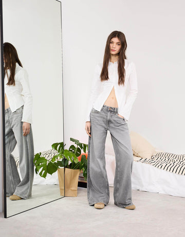 Zara Light Grey Wide-Leg Jeans. (Minor Fault) - lessthan1thousand