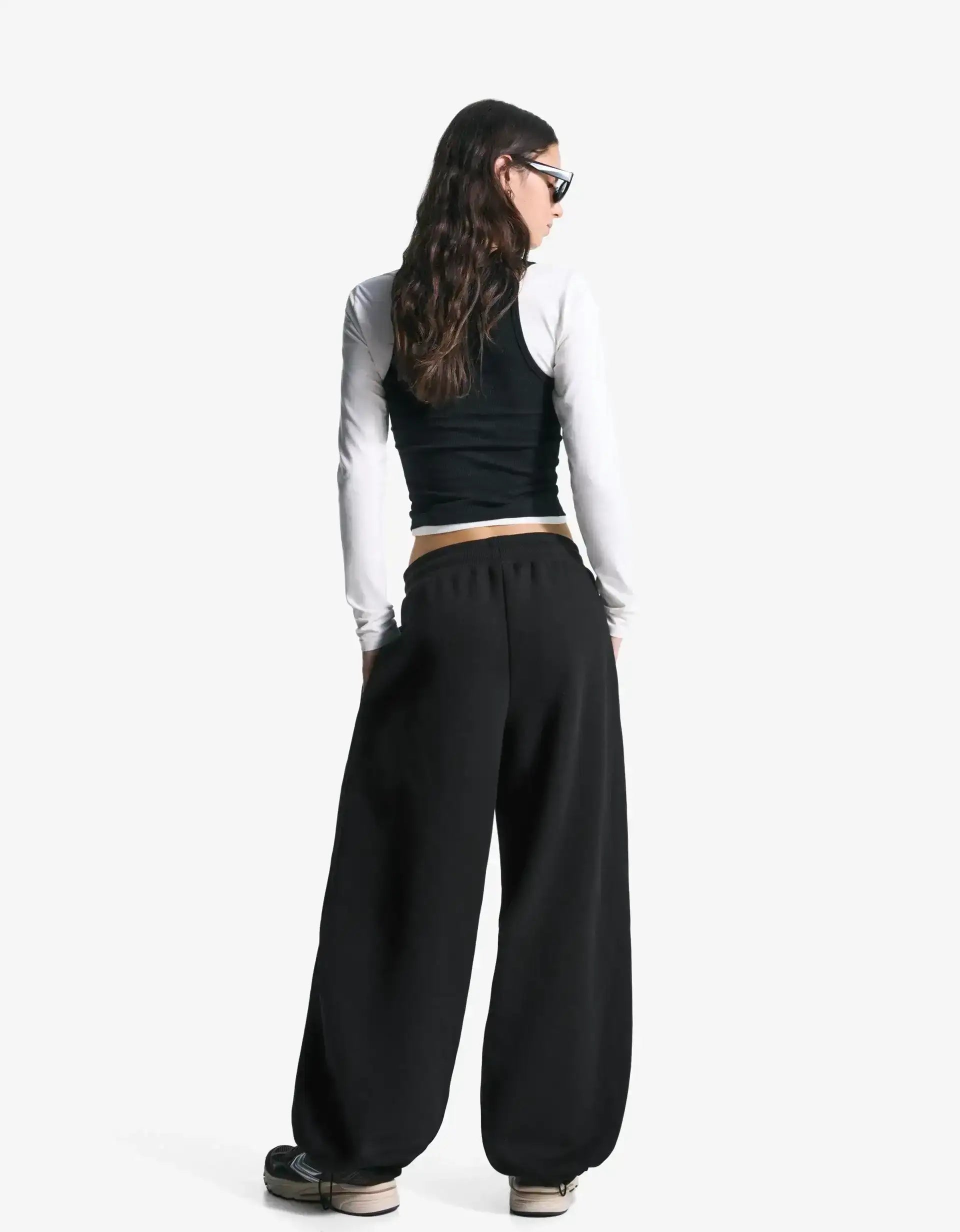 LT1K Black Baggy Trouser With Stopper Finish On Hem Perfect For All S lt1k-black-baggy-trouser-with-stopper-finish-on-hem-perfect-for-all-s
