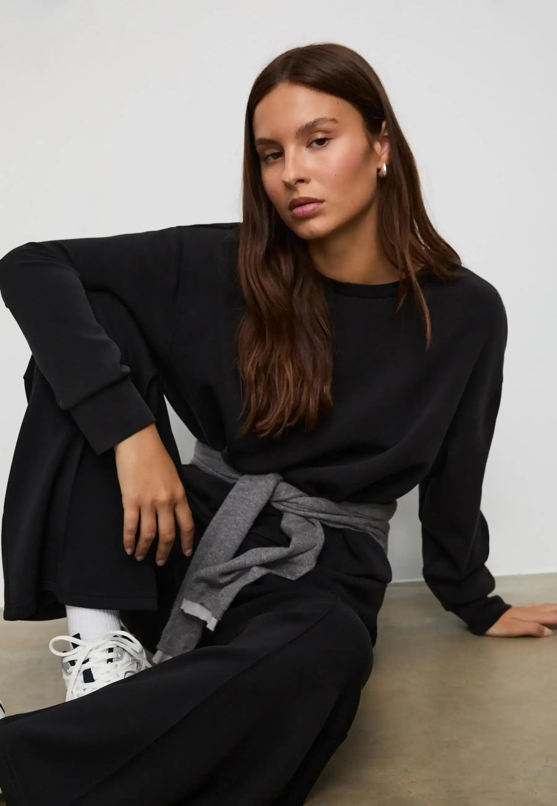 LT1K Black Oversize Sweatshirt.