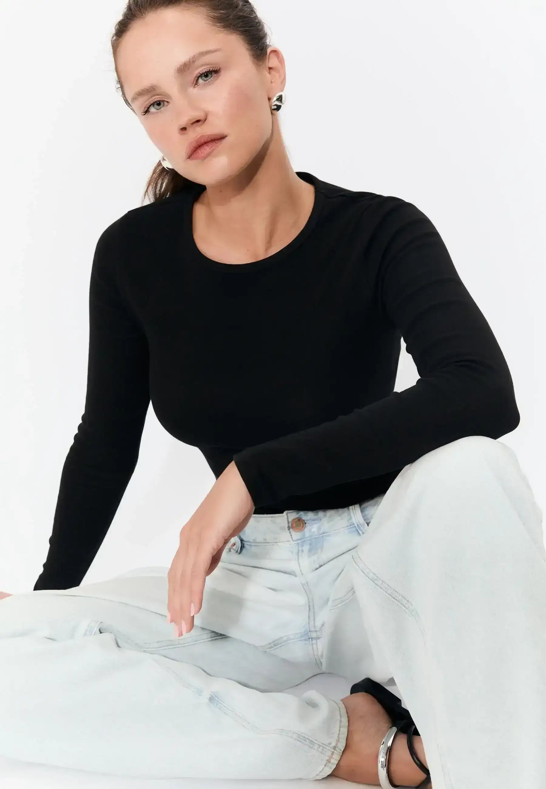 LT1K Essential Full-Sleeves Slim Top.(Perfect For All Season)