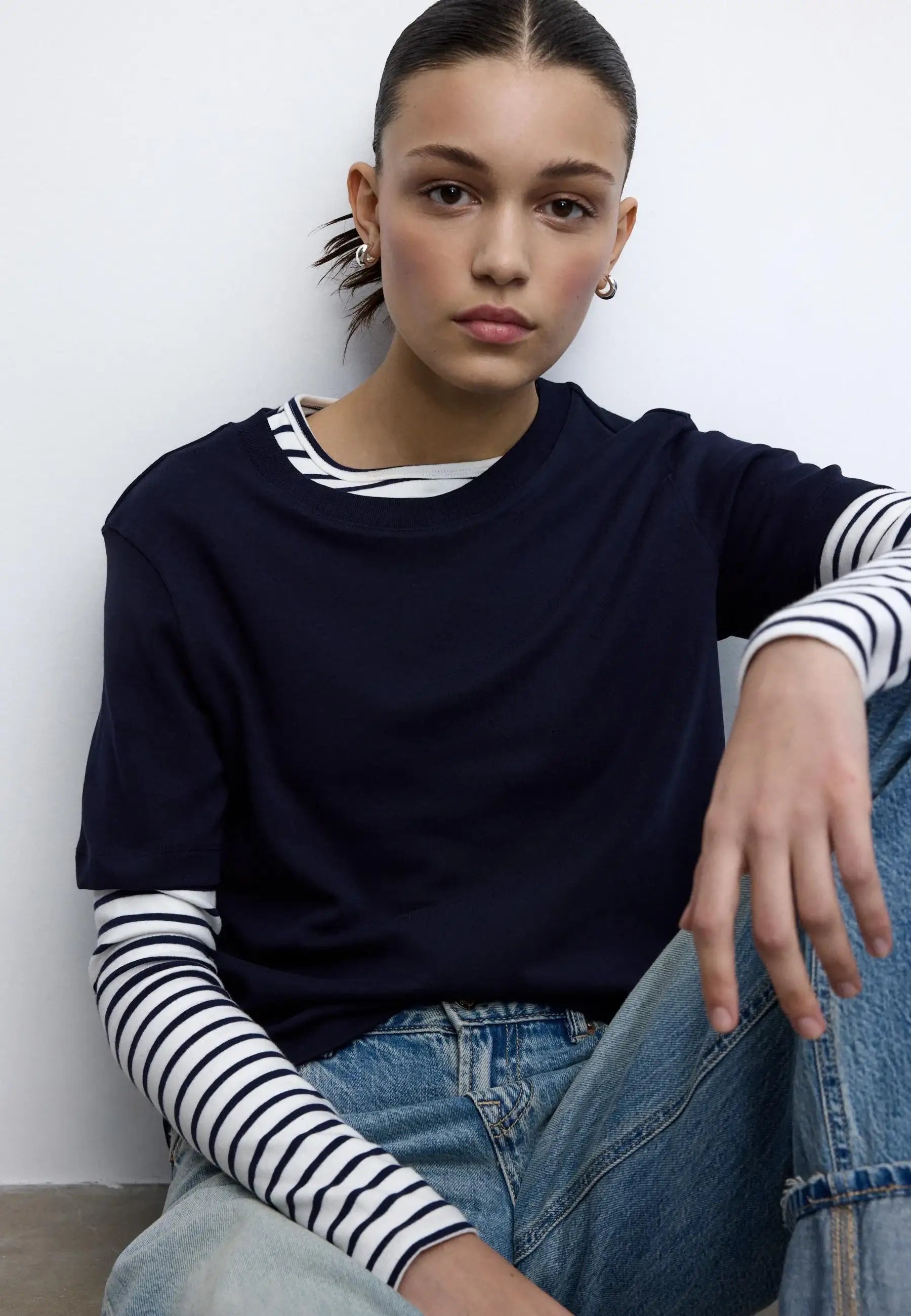 LT1K Regular Navy Blue Essential T-Shirt.