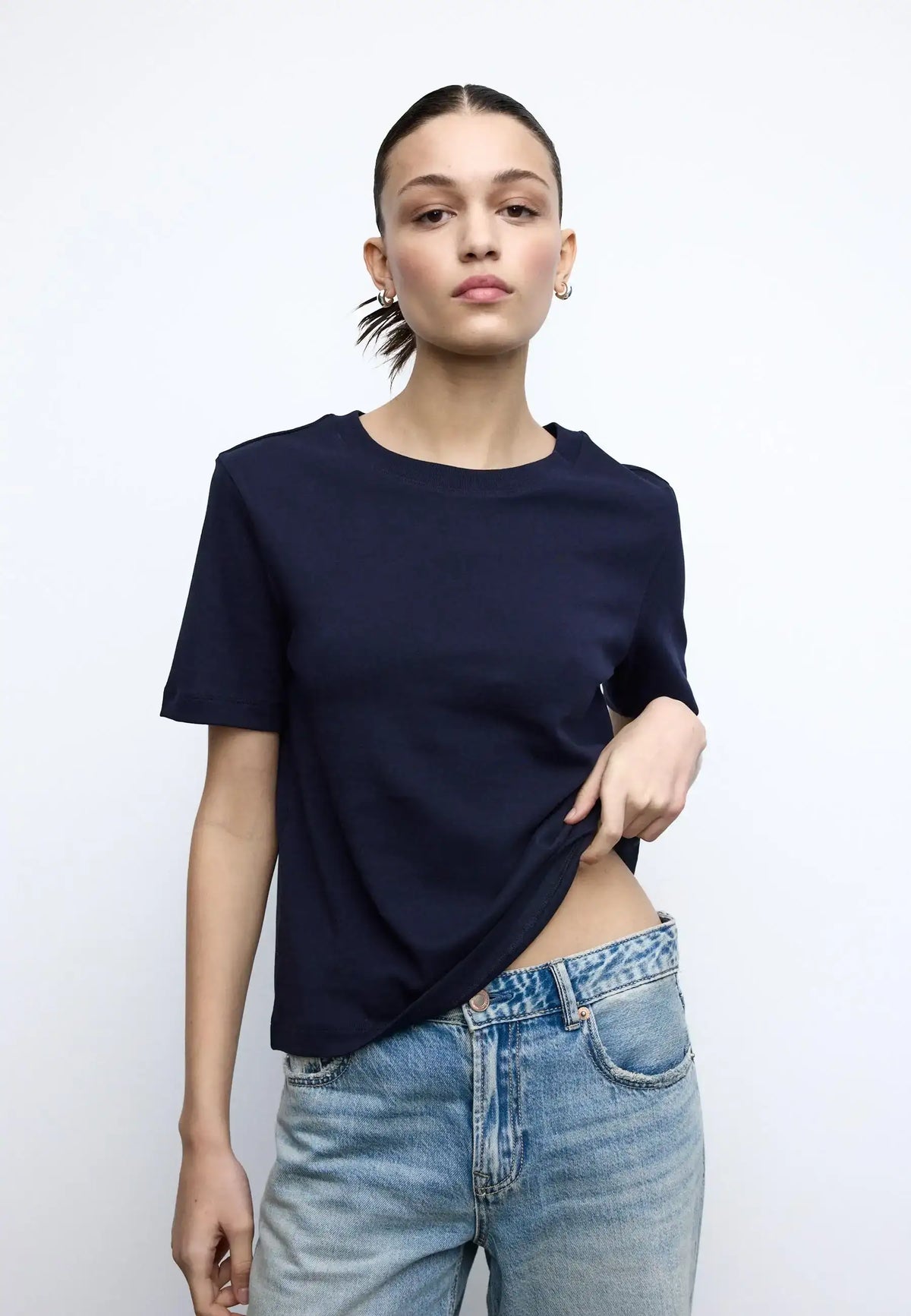 LT1K Essential Regular T-Shirt.