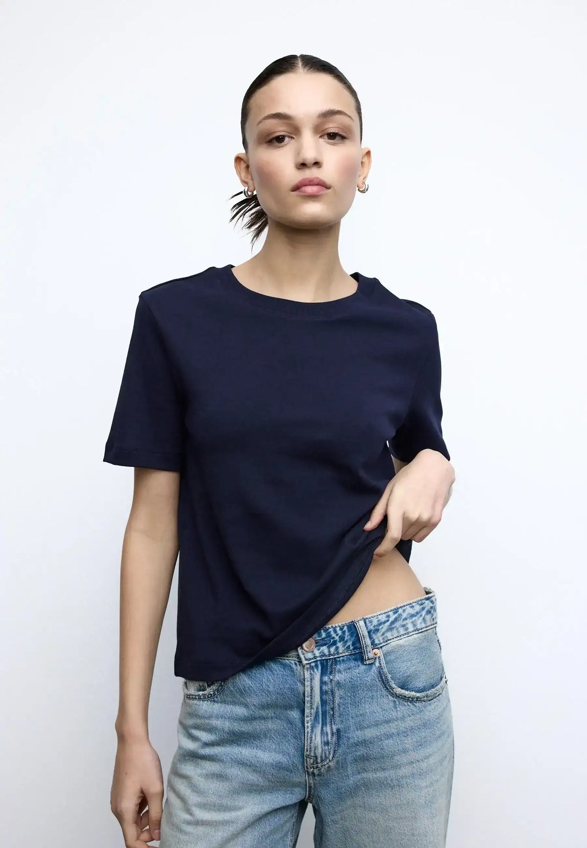 LT1K Essential Regular T-Shirt.