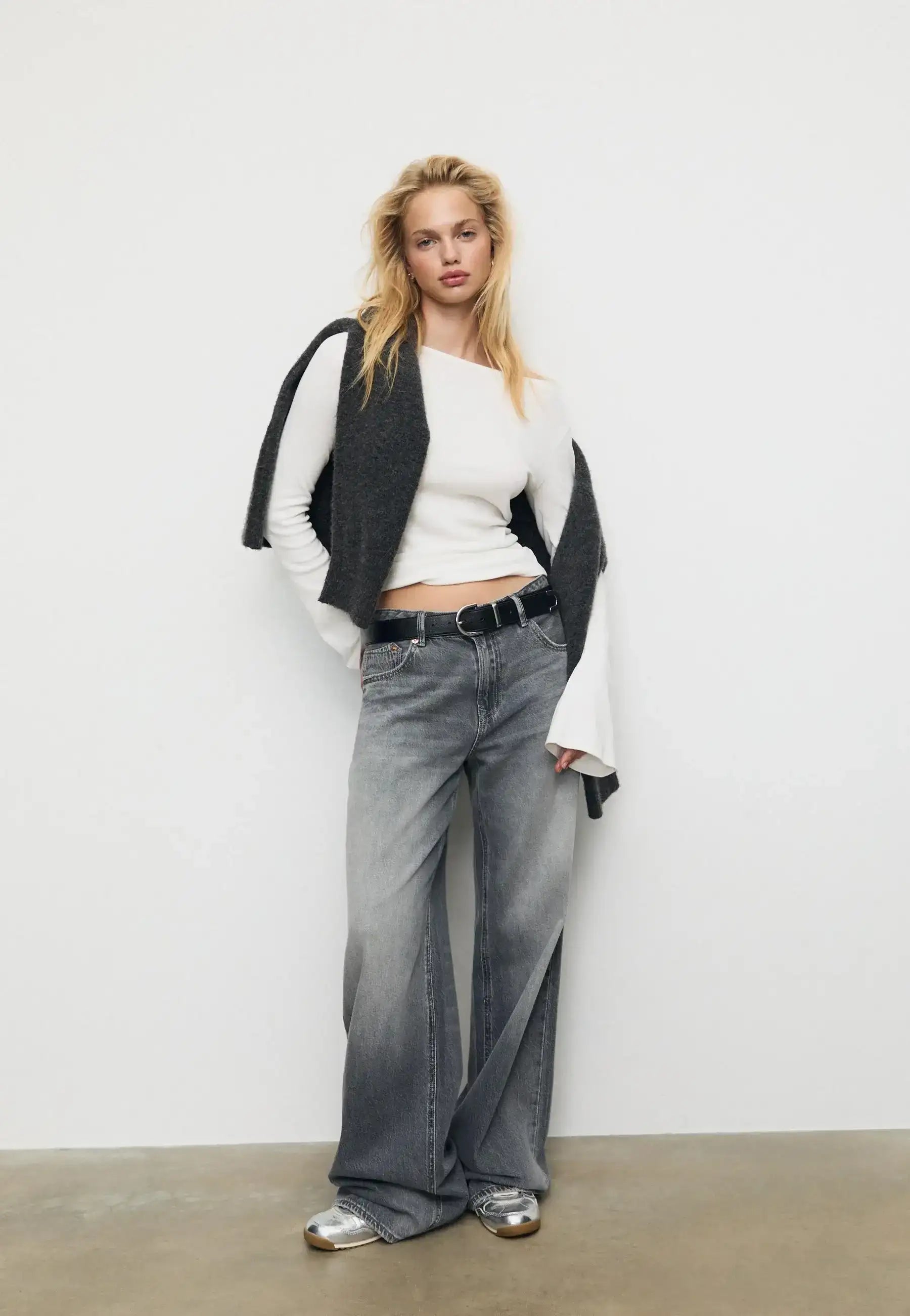LT1K Essential Full-Sleeves Boat-Neck With Bell Sleeve Slim Top.(Perfect For All Season)