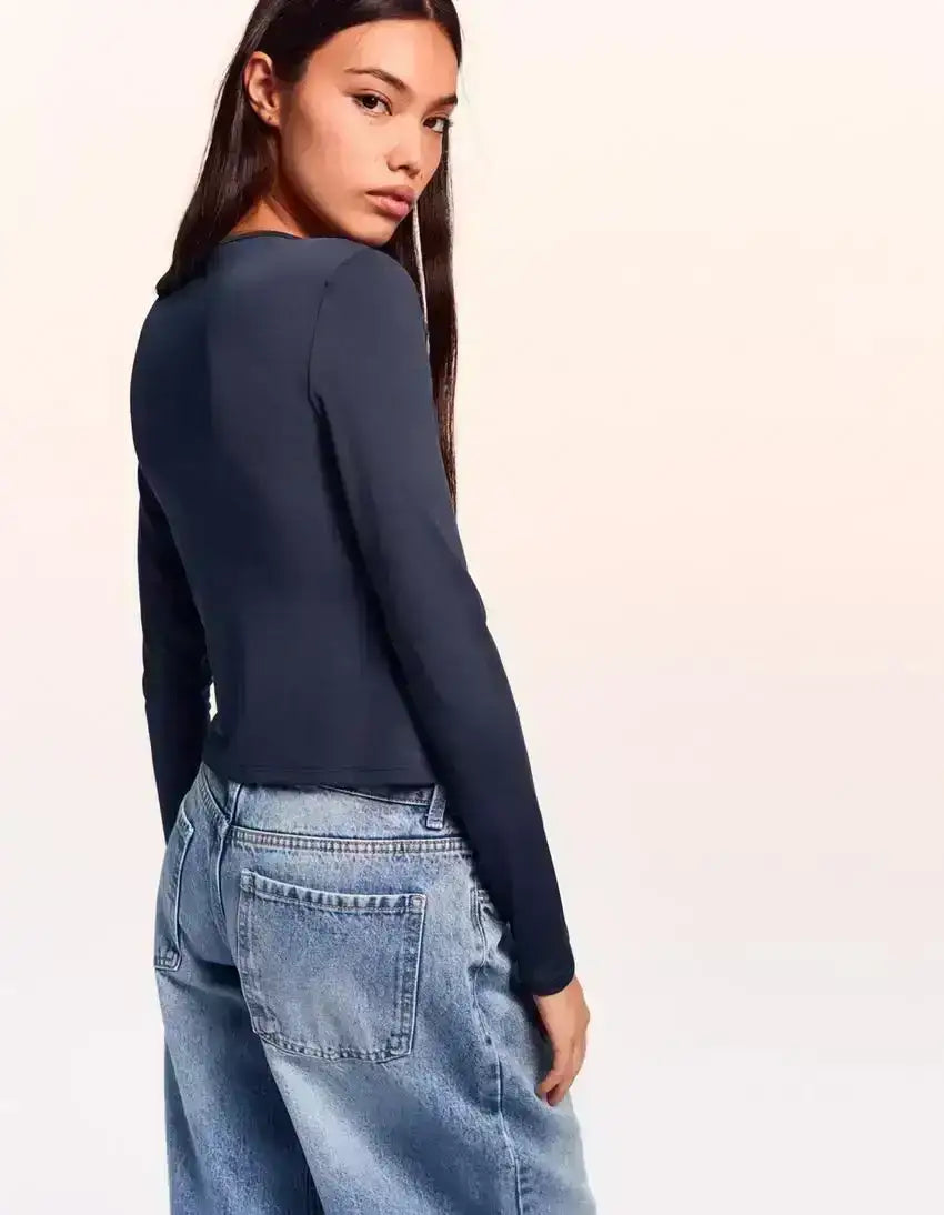 LT1K Essential Long sleeve Slim Top with buttons.(Perfect For All Season)