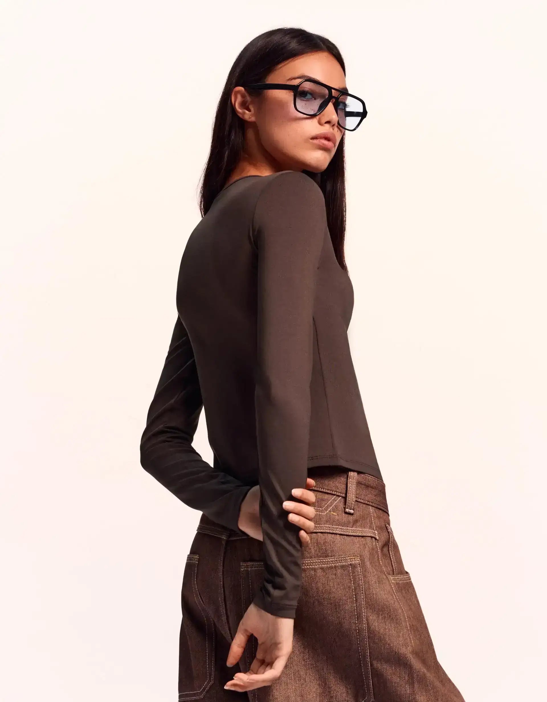 LT1K Essential Long sleeve Slim Top with buttons.(Perfect For All Season)