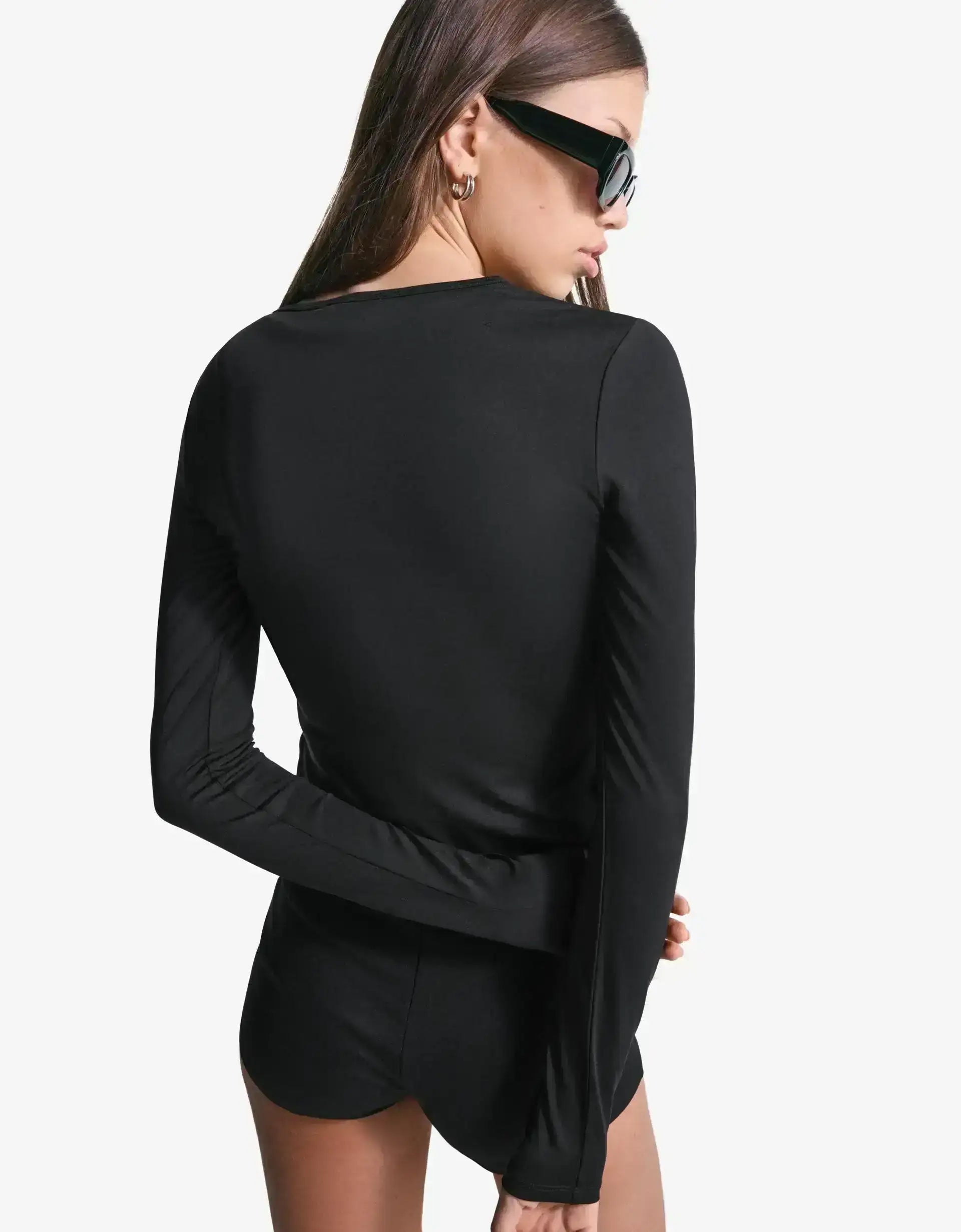LT1K Essential Long sleeve Slim Top with buttons.(Perfect For All Season)