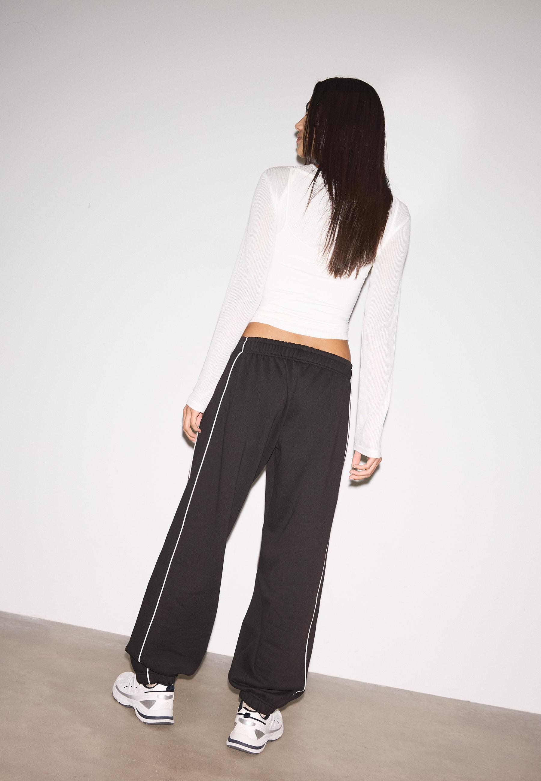 LT1K Double Piping Baggy Jogger. (Perfect For All Season).