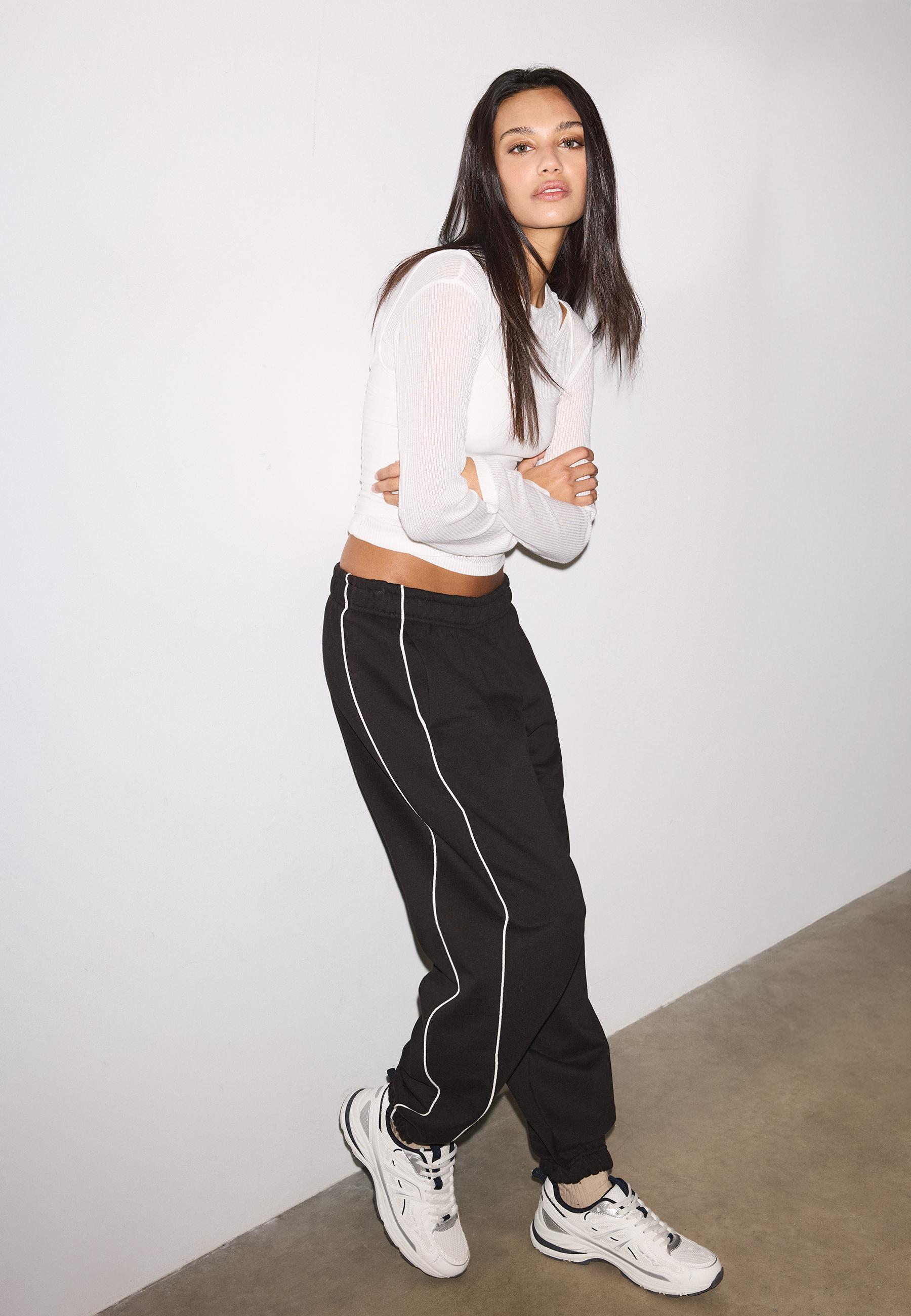 LT1K Double Piping Baggy Jogger. (Perfect For All Season).