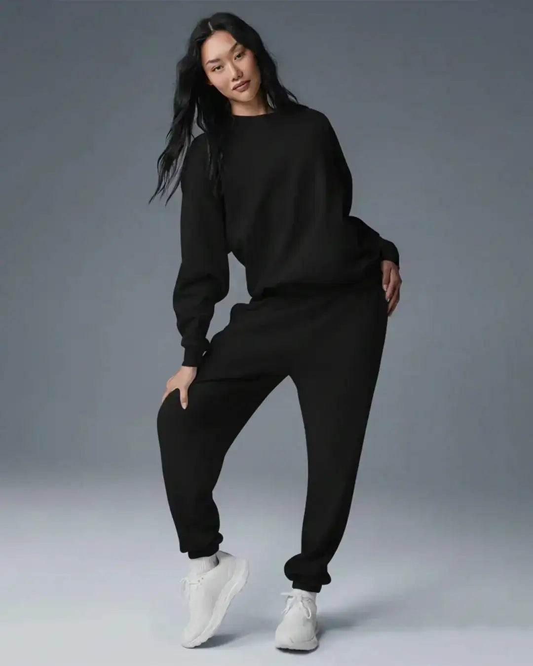 LT1K Black Oversize Sweatshirt.