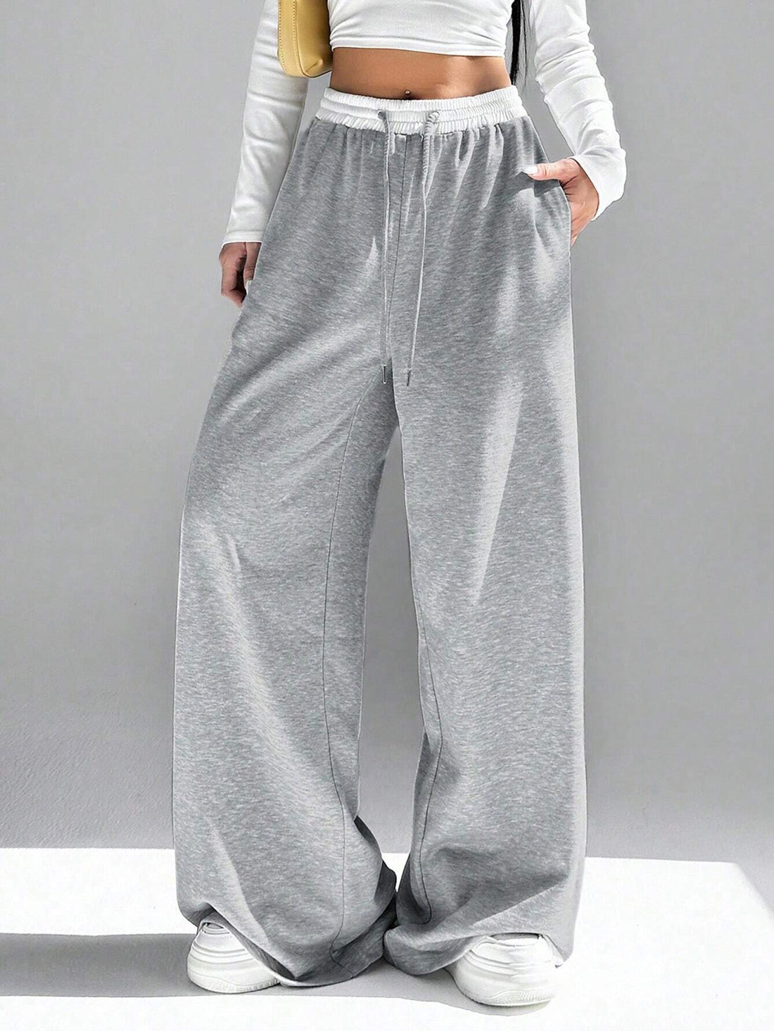 Grey Contrast waist Wide-Leg Trouser.
