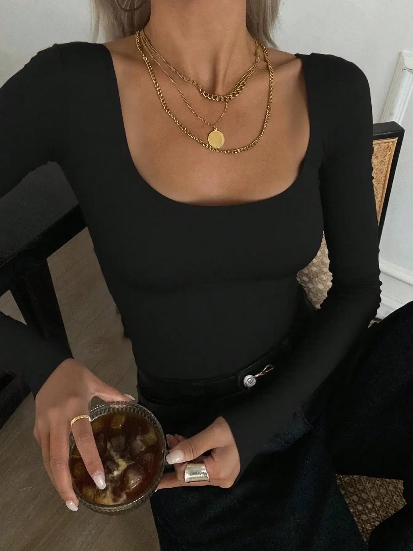 LT1K Black Full-Sleeves Scoop-Neck Full Sleeve Slim Top.(Perfect For All Season)