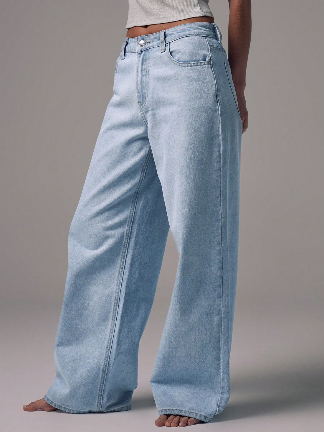 LT1K Light Blue Wide-Leg Jeans.