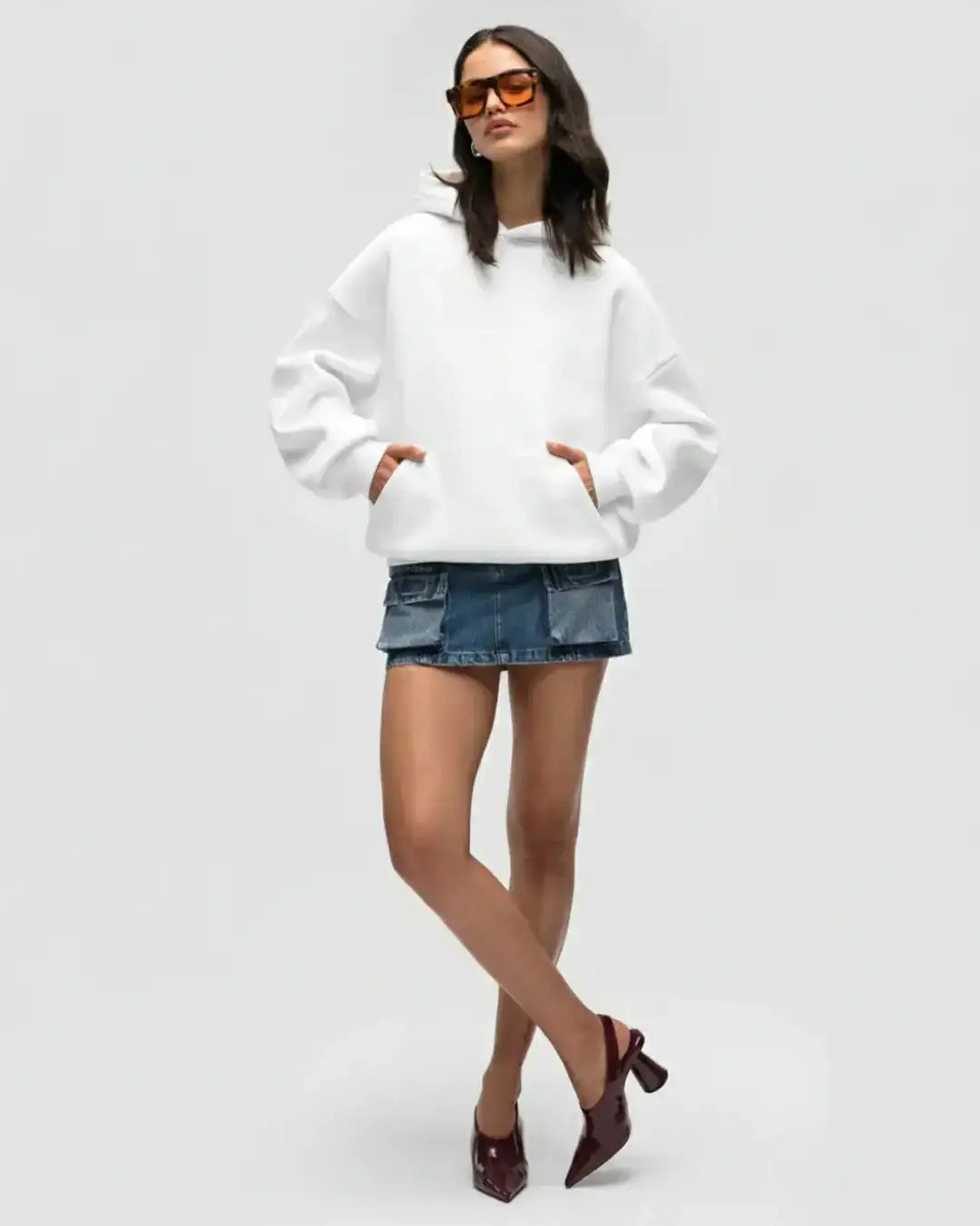 LT1K Basic White Oversize hoodie.