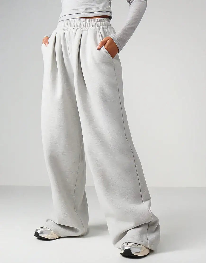 LT1K grey Pleated Wide-Leg Trouser.(Perfect For All Season).