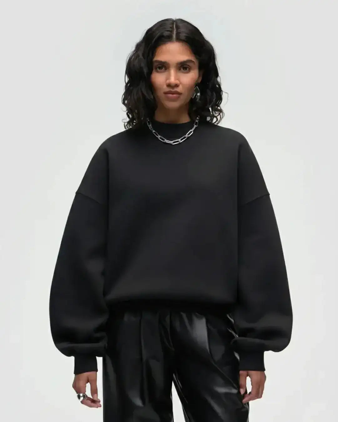 LT1K Black Oversize Sweatshirt.