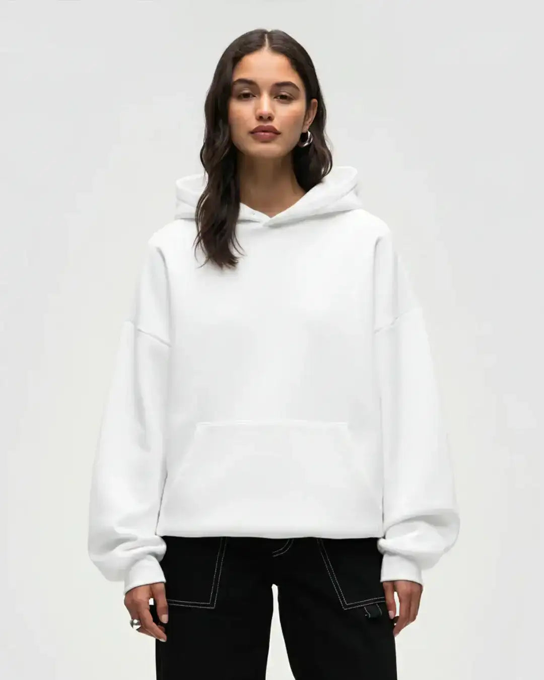 LT1K Basic White Oversize hoodie.