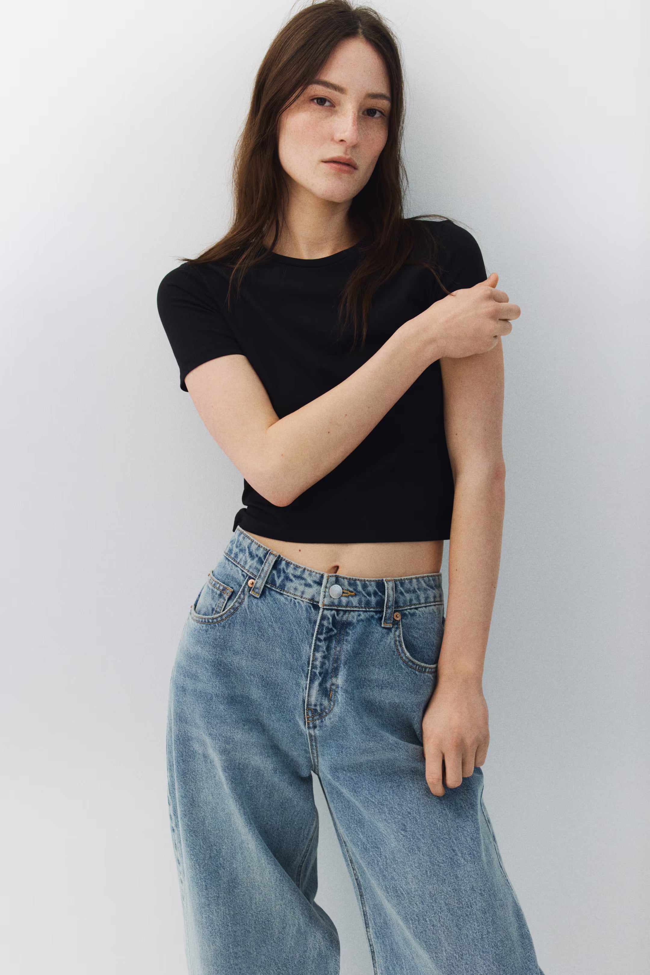 LT1K Navy Blue Essential Slim T-Shirt.