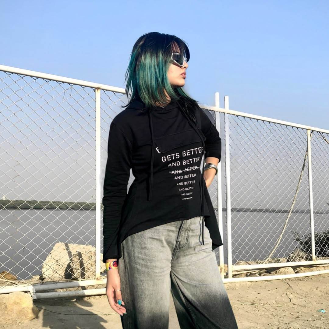 LT1K Black Two-Tone Wide-Leg Jeans.