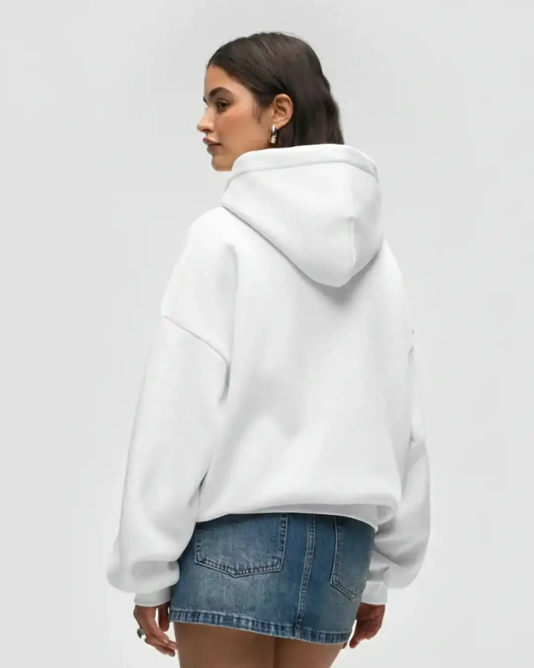 LT1K Basic White Oversize hoodie.