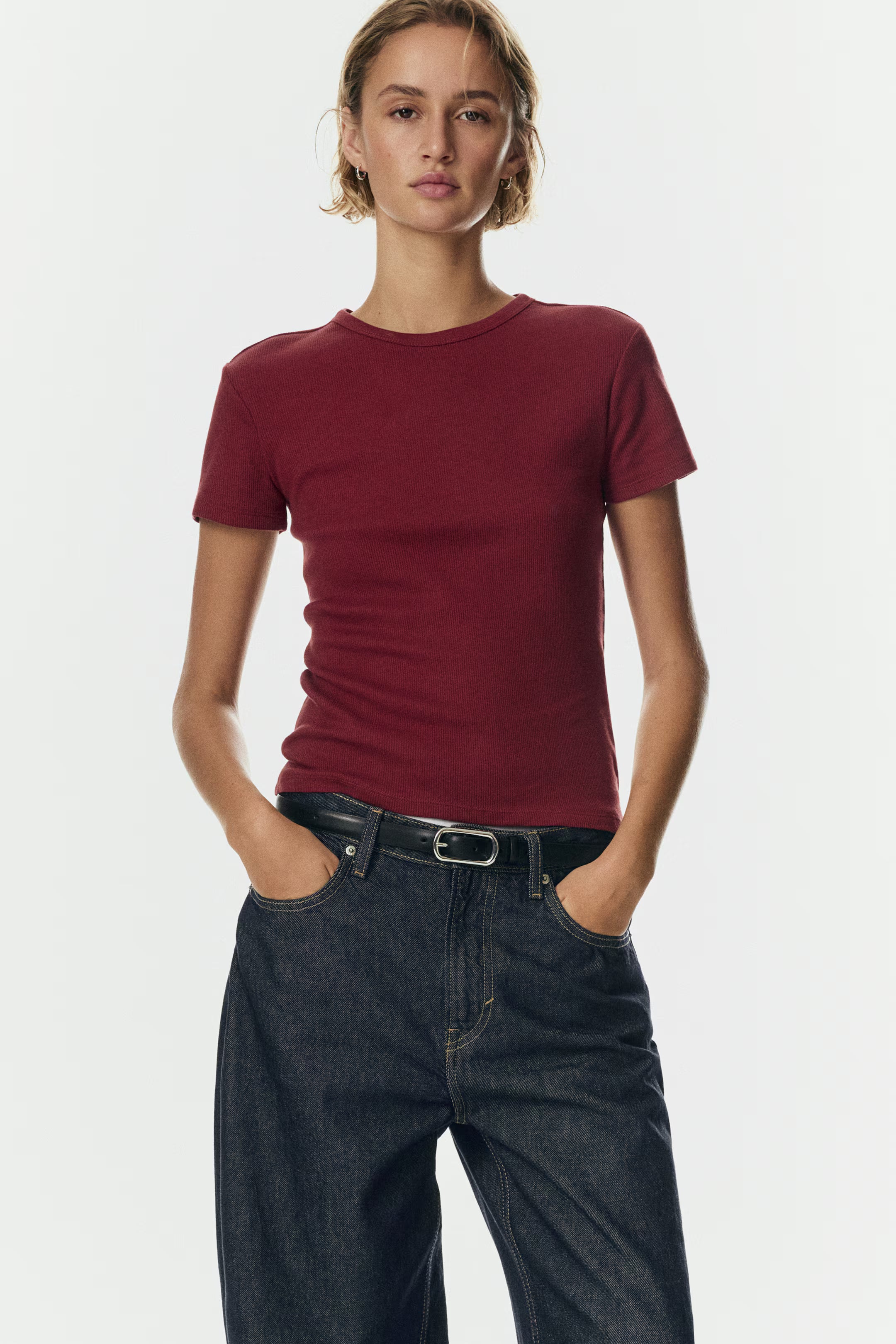 LT1K Pure Black  Essential Slim T-Shirt.
