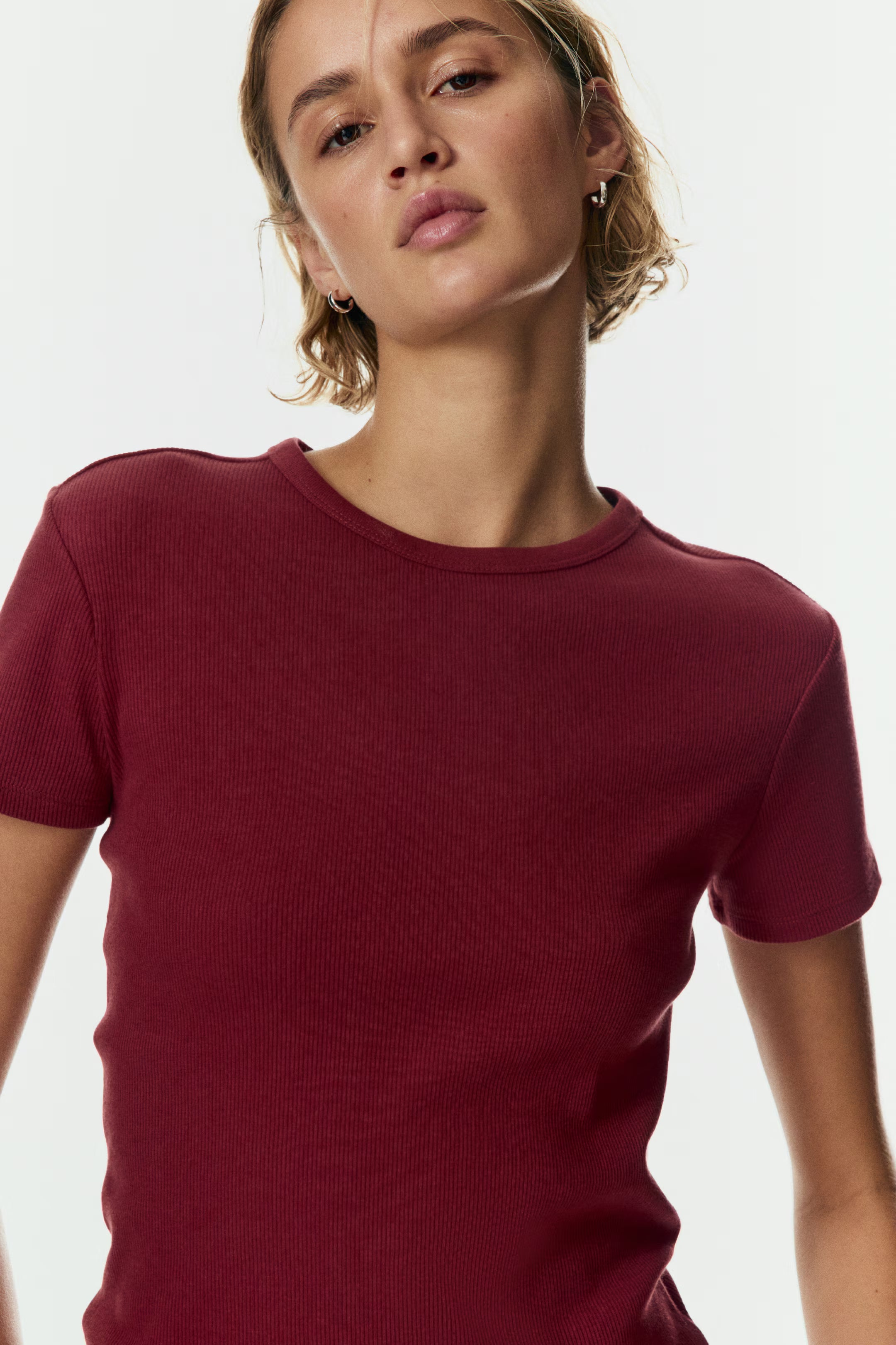 LT1K White Essential Slim T-Shirt.