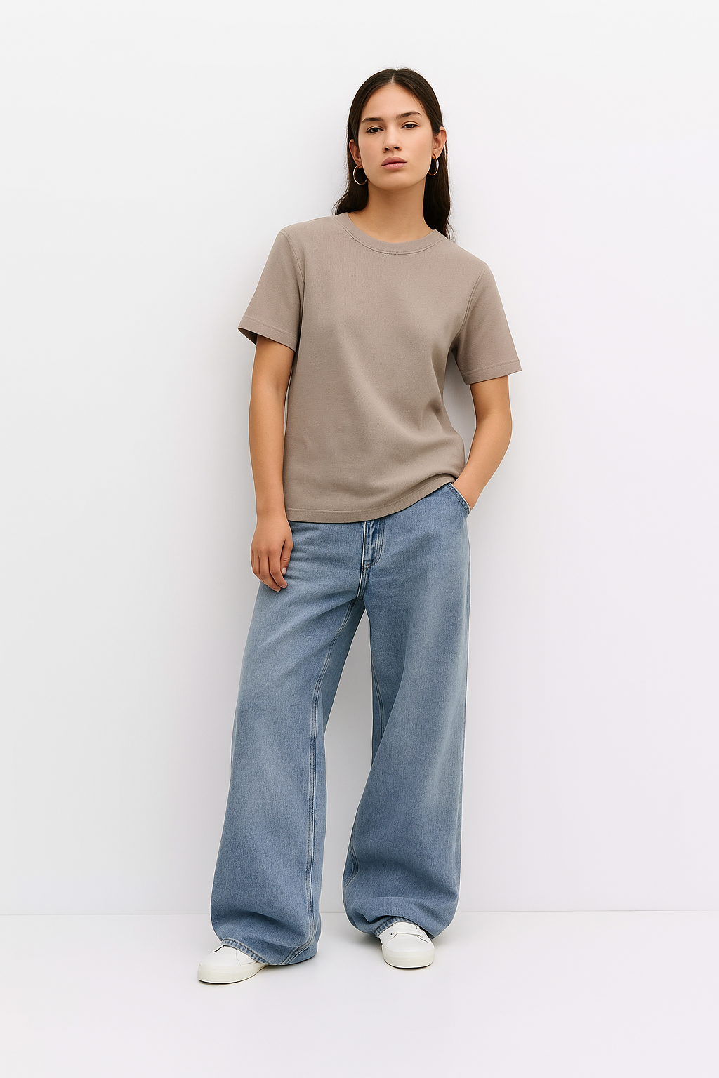LT1K Loose Light Taupe Essential T-Shirt.