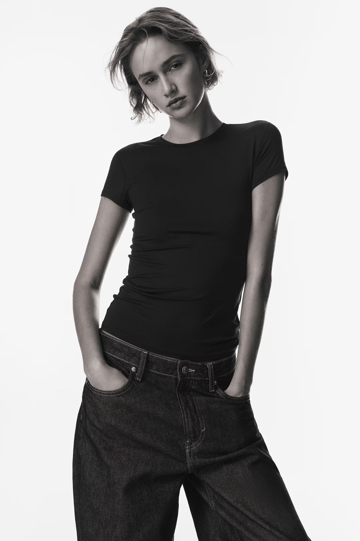 LT1K Essential Slim T-Shirt.
