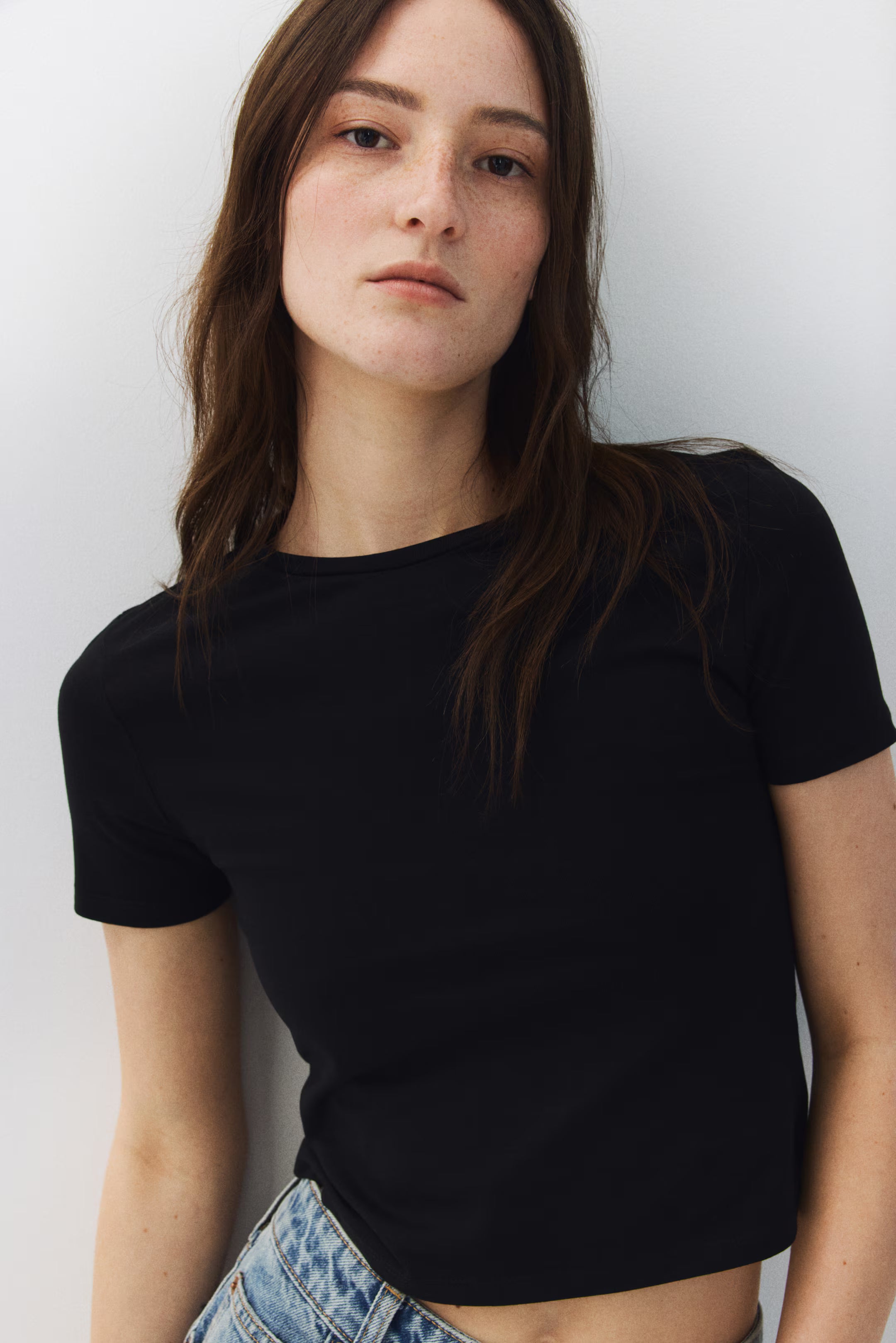 LT1K Slim Pure Black  Essential T-Shirt.