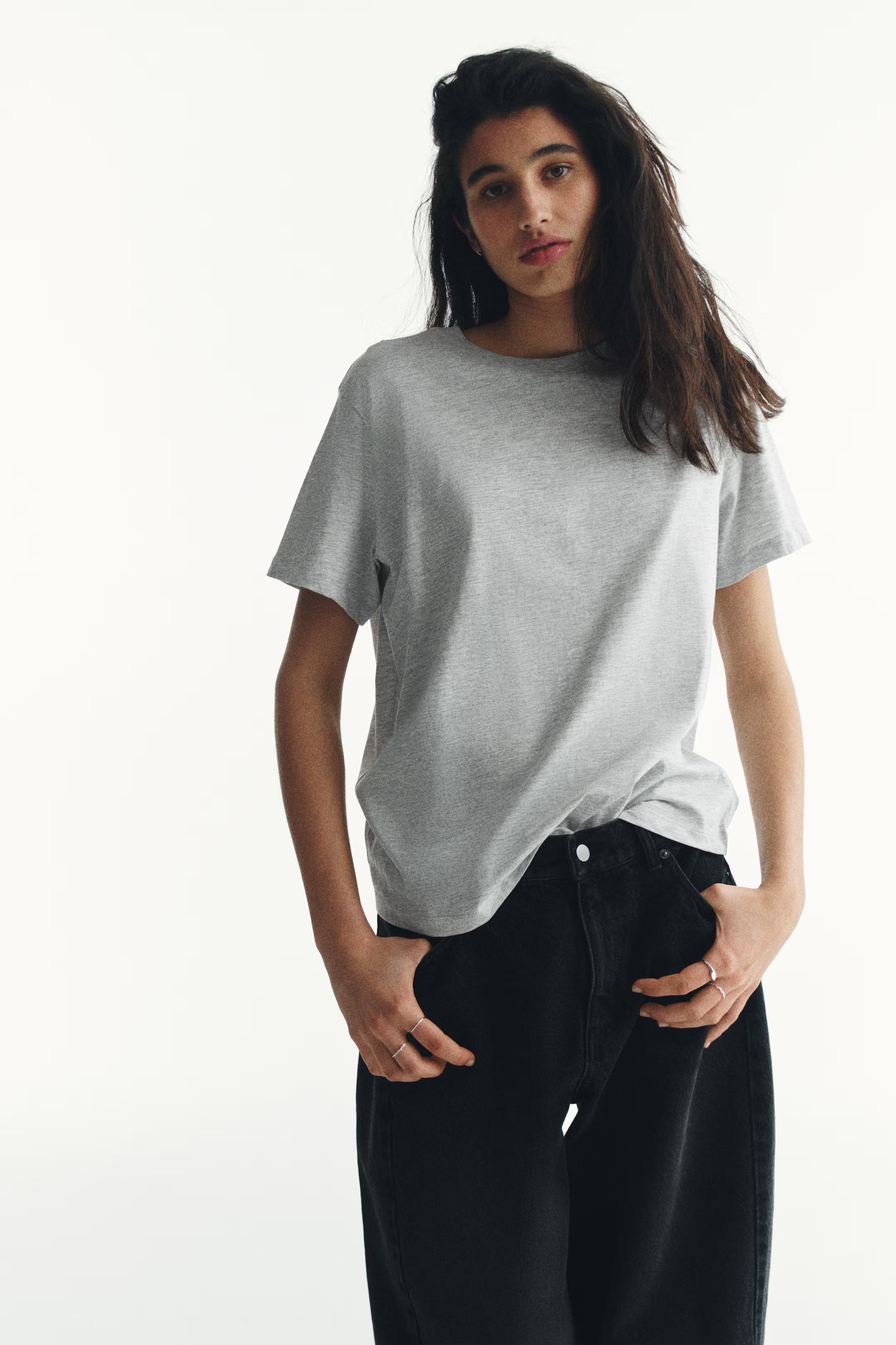 LT1K Regular Grey Essential T-Shirt.
