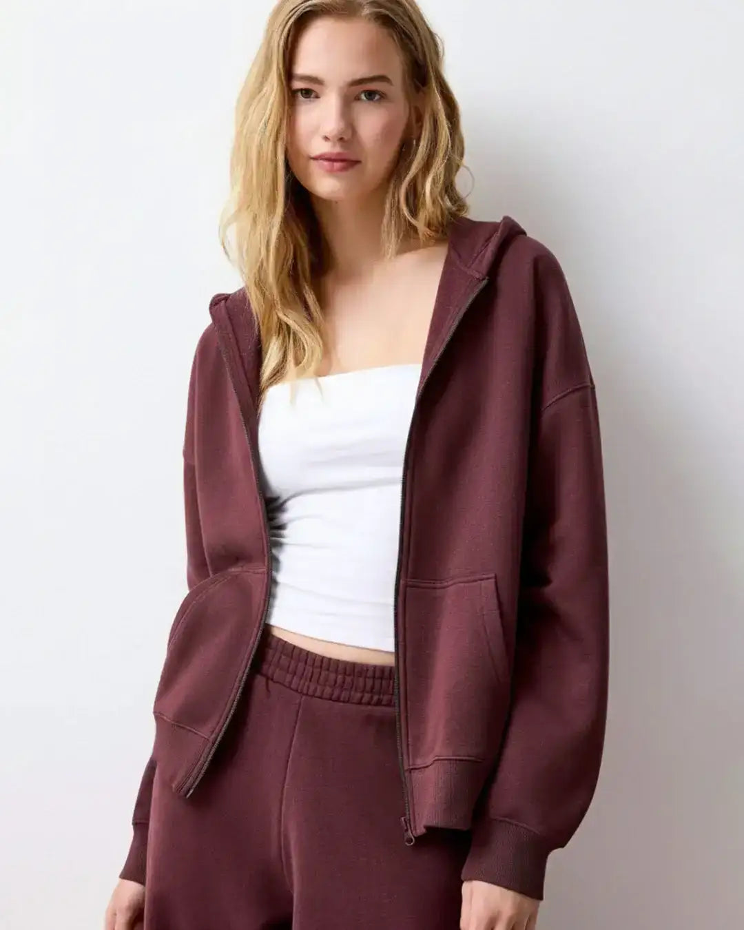 LT1K Maroon Zipper Oversize hoodie.
