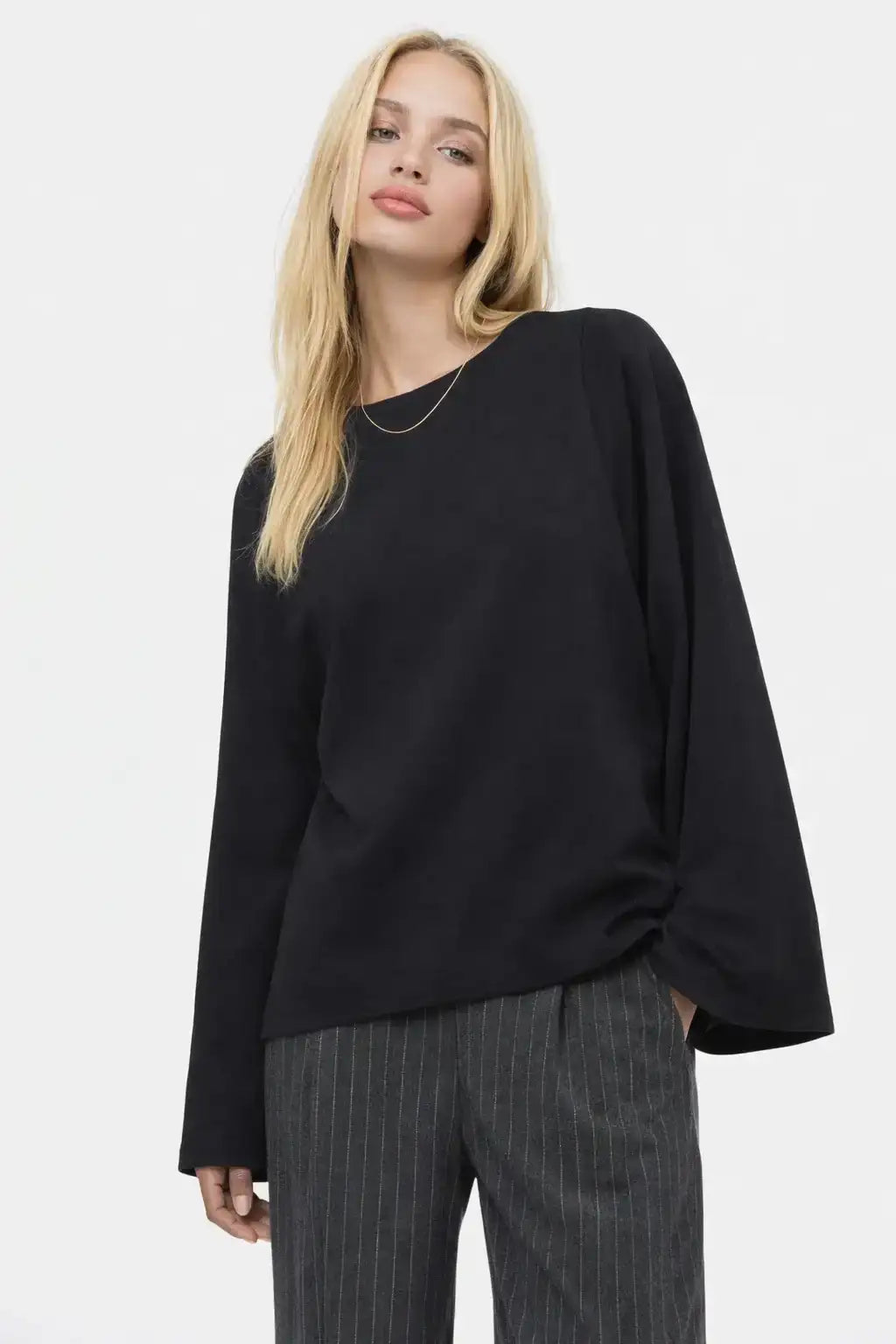 LT1K Super Wide Sleeves Oversize Top.(Perfect For All Season)
