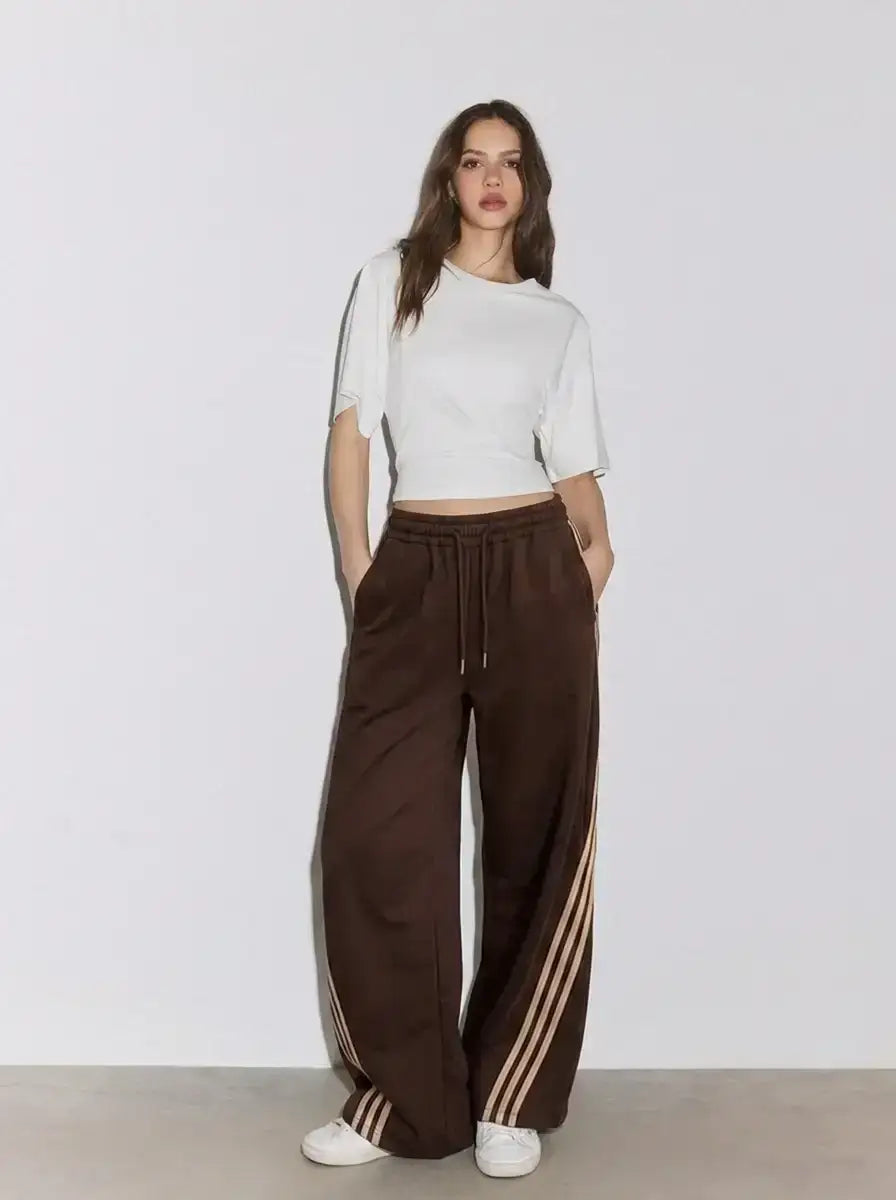 LT1K Cross Stripe Wide Leg Trousers. (Perfect For All Season).