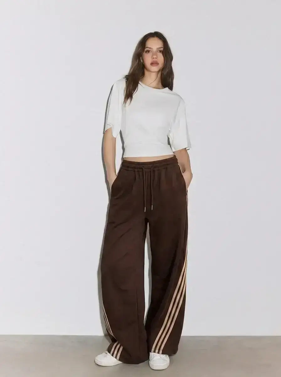 LT1K Cross Stripe Wide Leg Trousers. (Perfect For All Season).