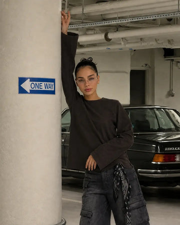 LT1K Super Wide Sleeves Oversize Top.(Perfect For All Season)