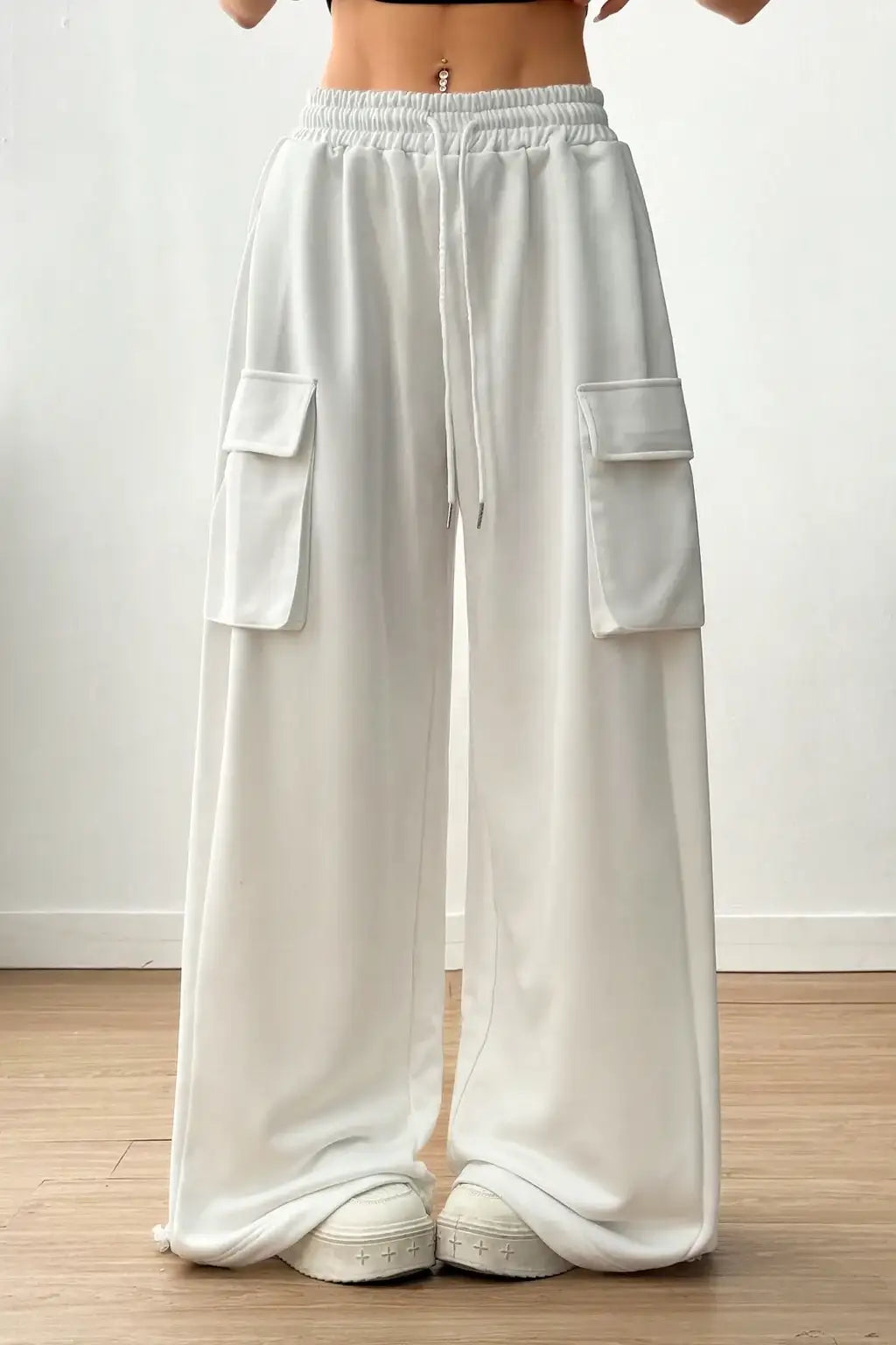 LT1K White Cargo Trouser.(Perfect For All Season)