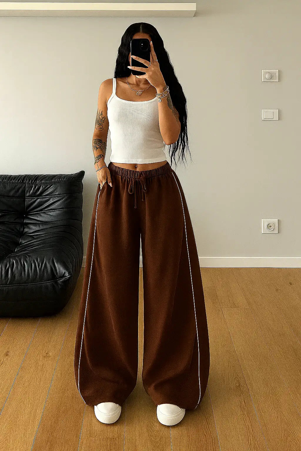 LT1K Brown Wide leg Trouser With Piping Detail.(Perfect For All Season)