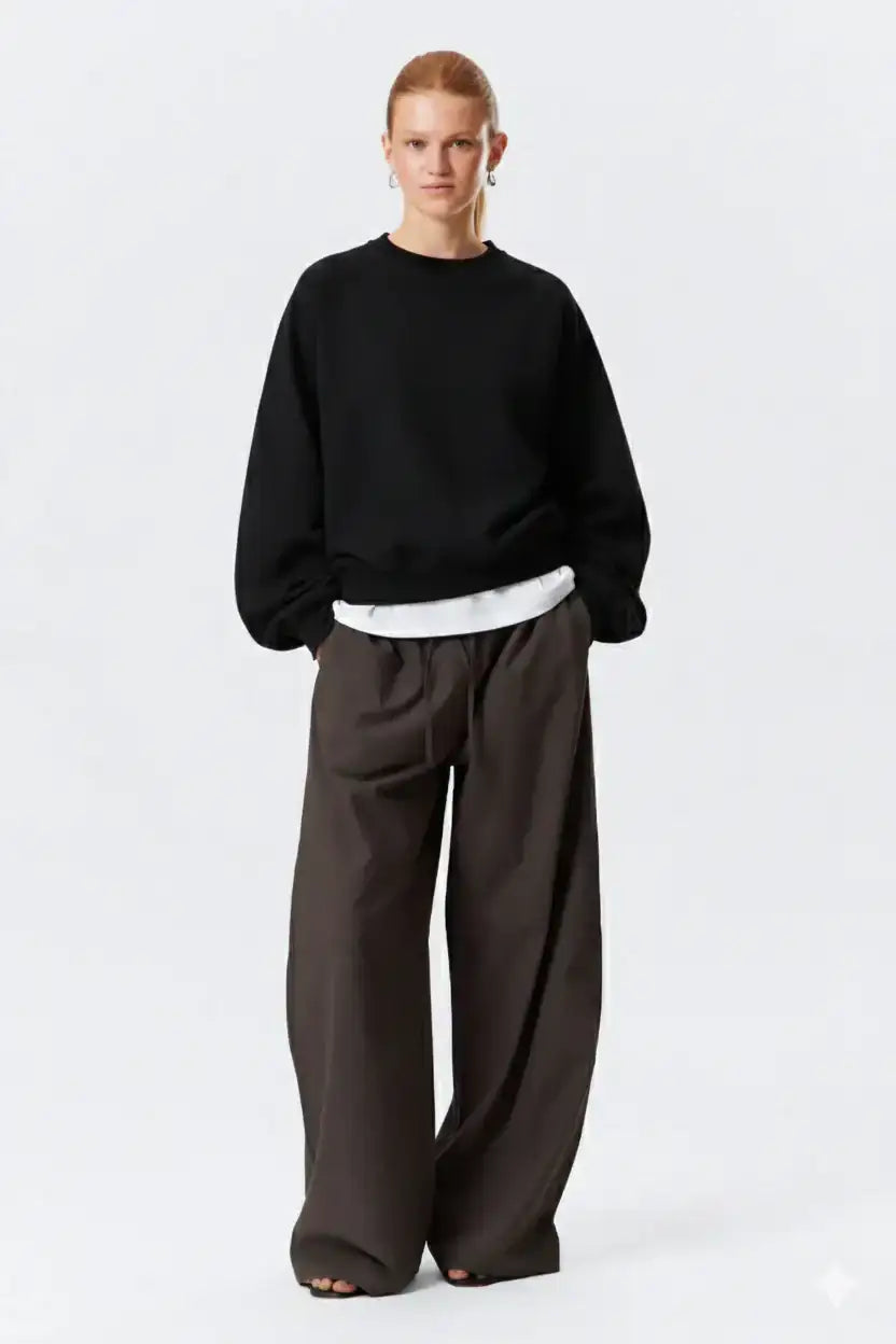 LT1K Black Oversize Sweatshirt.