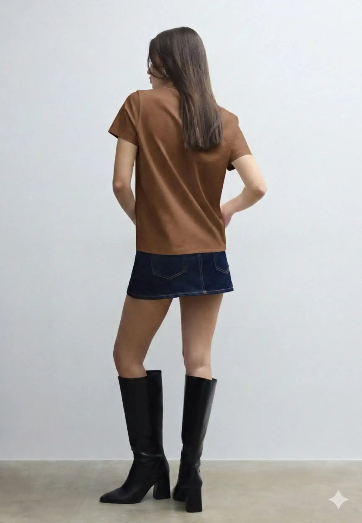 LT1K Essential Regular T-Shirt.