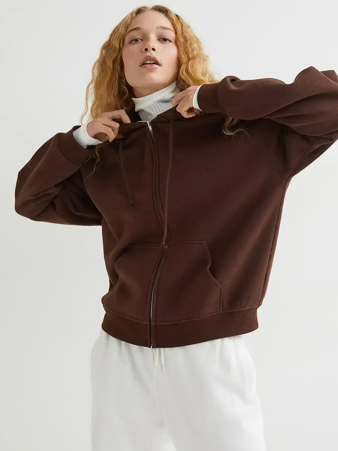 LT1K Brown Zipper Oversize hoodie.