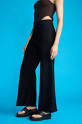 LT1K Black Utility Pocket Wide-Leg Frayed Hem Jeans. - lessthan1thousand